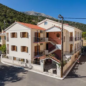 Aparthotel Alexatos &, Agia Efimia